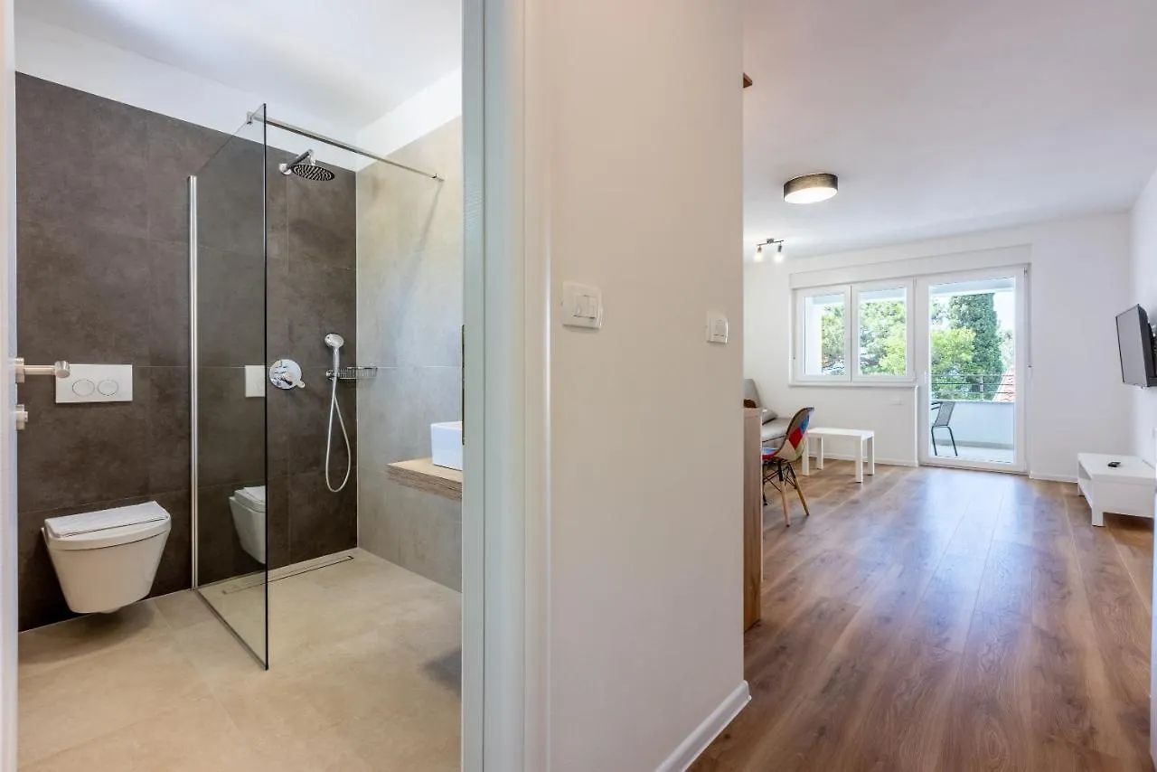 Luxury Apartments Lovorka 1 & 2**** Selce 0*,