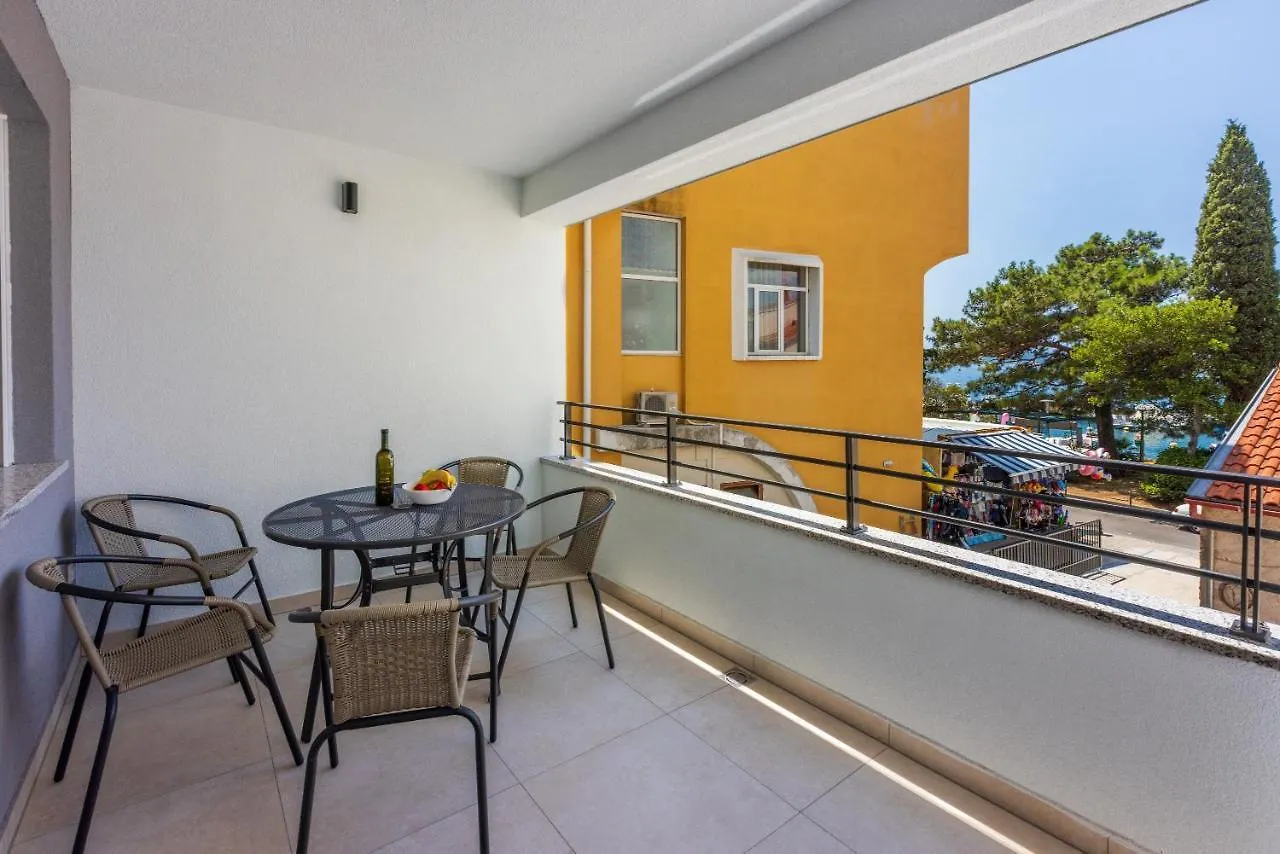 Luxury Apartments Lovorka 1 & 2**** Selce Kroatien