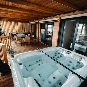 Sea House Shade, Pool & Jacuzzi - Privilege Point & Ferienhaus